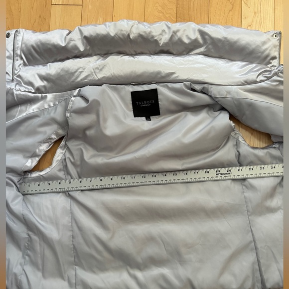 Talbots Satin Goose Down Puffer Vest in Cream - Picture 7 of 8